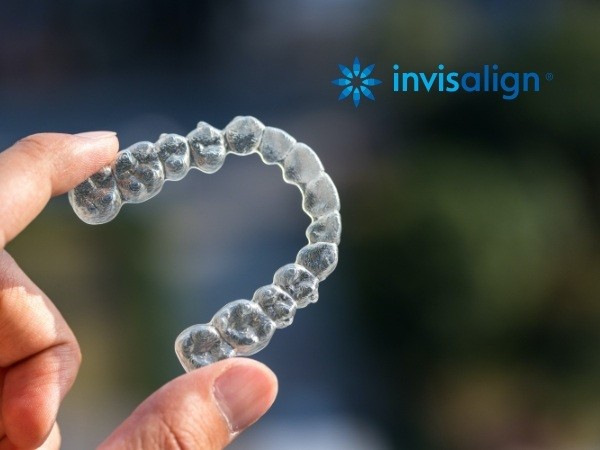 Invisalign aligner tray