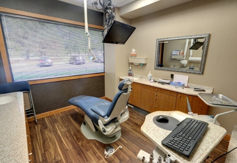 Dental treatment room