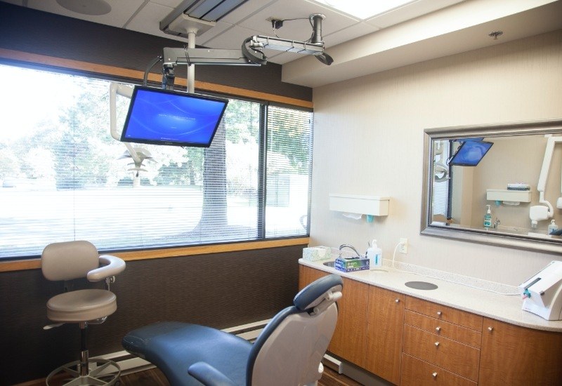 Modern dental treatment room